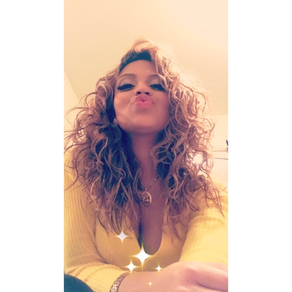 Meet your Posher, Monica